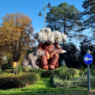 First Roundabout in UK in Letchworth - Head in the Clouds - Squareii
